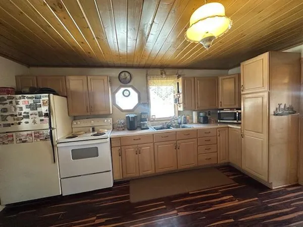 $265,000 | 41990 County Road 308, Deer River, MN 56636