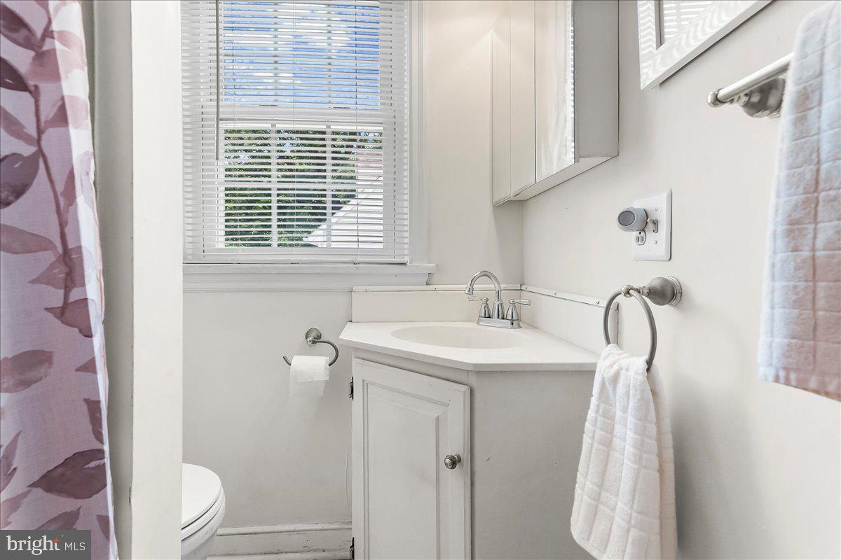 3060 South Manor Road Coatesville, PA 19320 - Photo 12 of 49 Main Level Full Bath