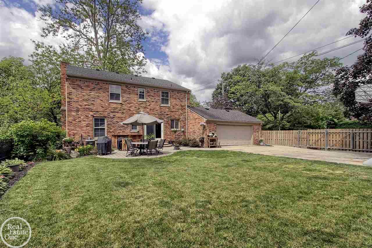 1178 Harvard Road Grosse Pointe Park, MI 48230 - Photo 3 of 26