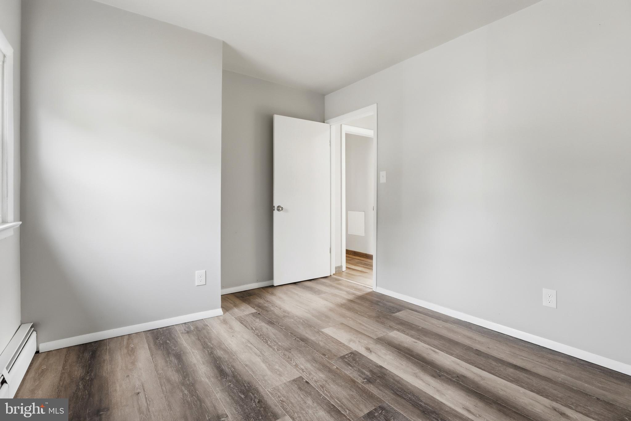 1816 Keymar Road Edgewater, MD 21037 - Photo 24 of 42 Second upper level bedroom