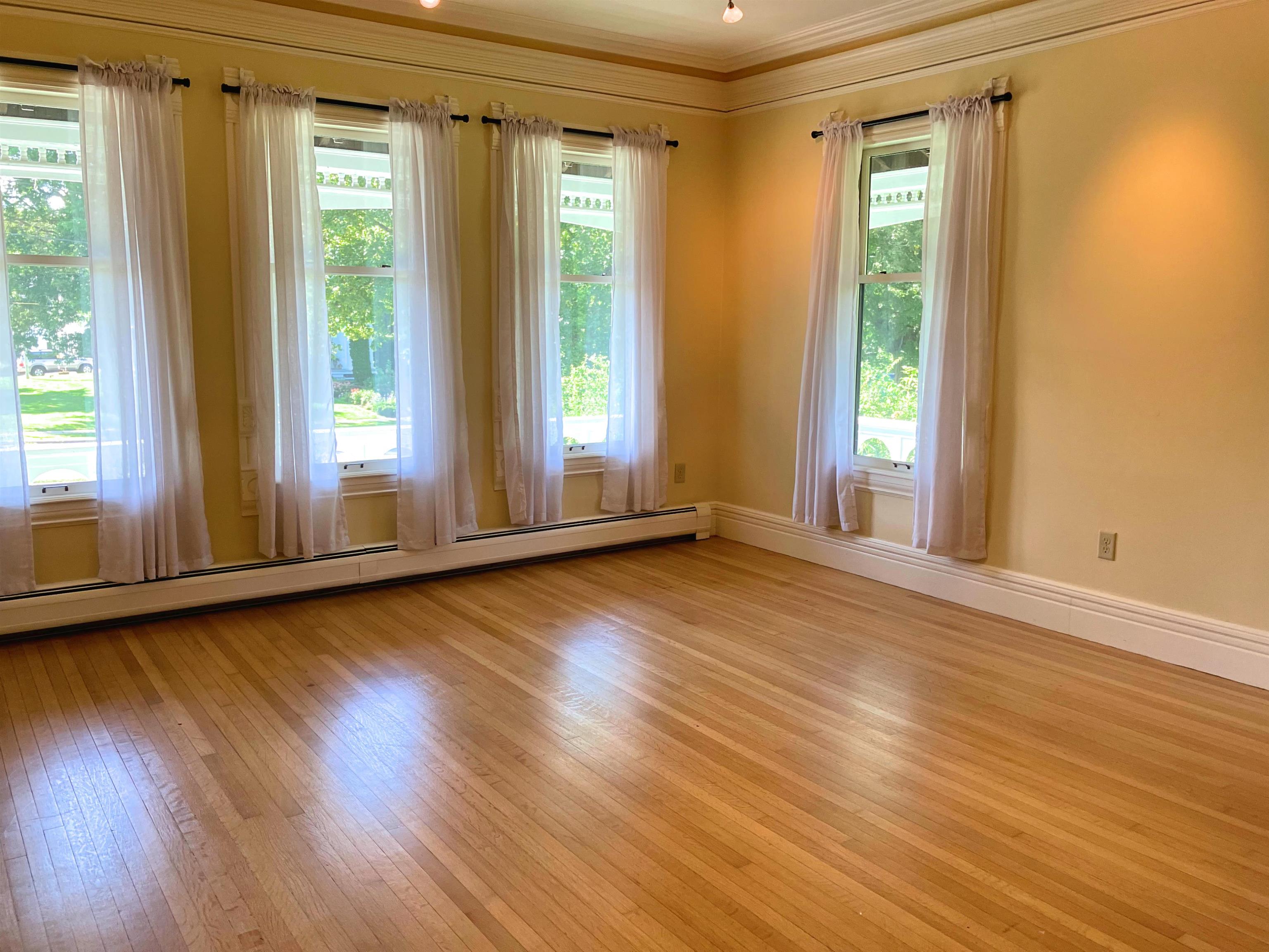 28 Main Street Walpole, NH 03608 - Photo 4 of 34