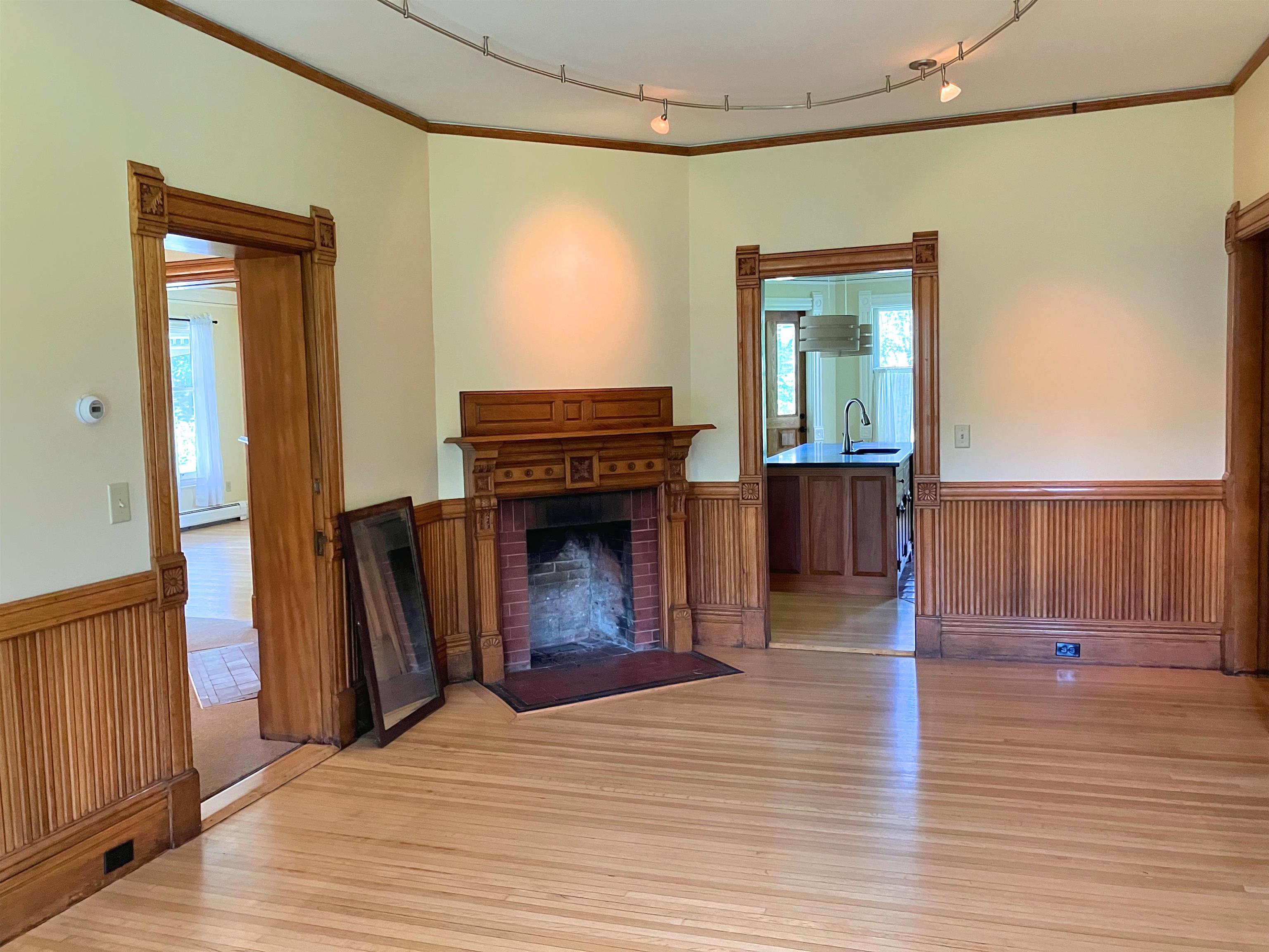 28 Main Street Walpole, NH 03608 - Photo 8 of 34