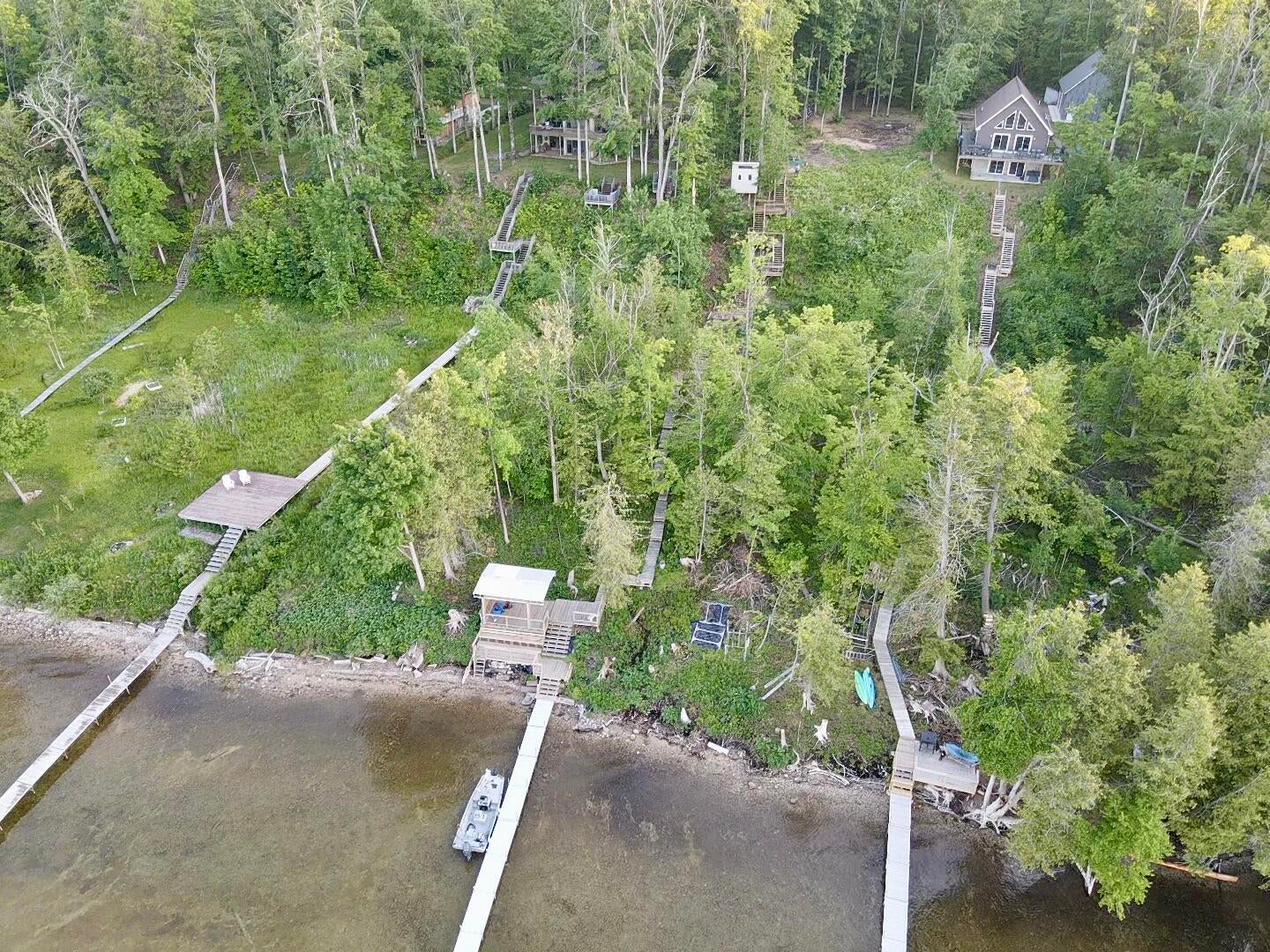 3206 Hidden Ridge Road Alanson, MI 49706 - Photo 10 of 33 Gallery Image 10