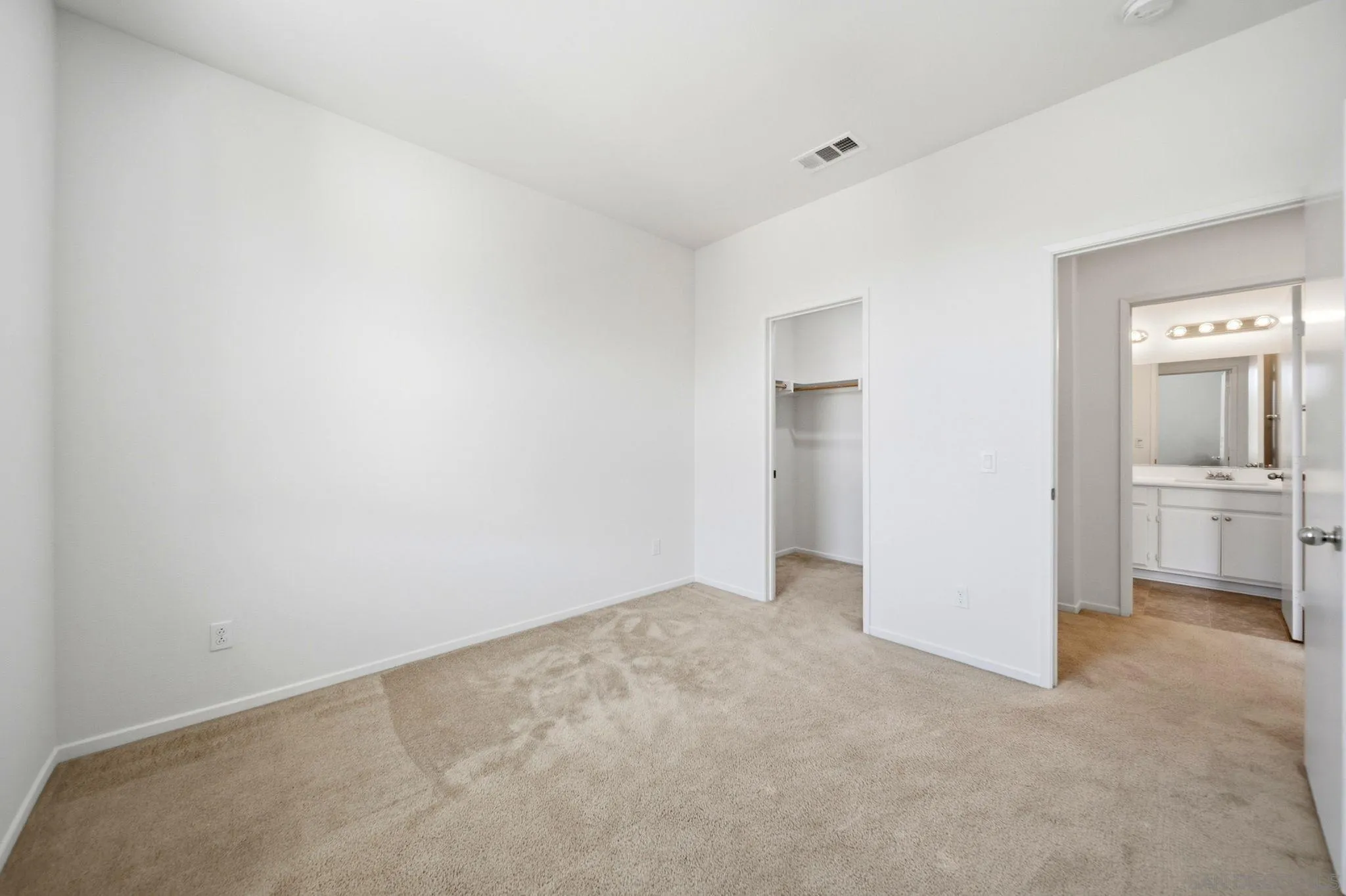 1360 Santa Victoria Road, Unit 4 Chula Vista, CA 91913 - Photo 8 of 23 Gallery Image 8