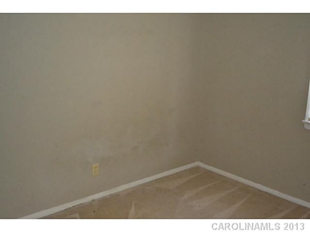 3233 Minnesota Road, Unit 3233 Charlotte, NC 28208 - Photo 6 of 7 Gallery Image 6
