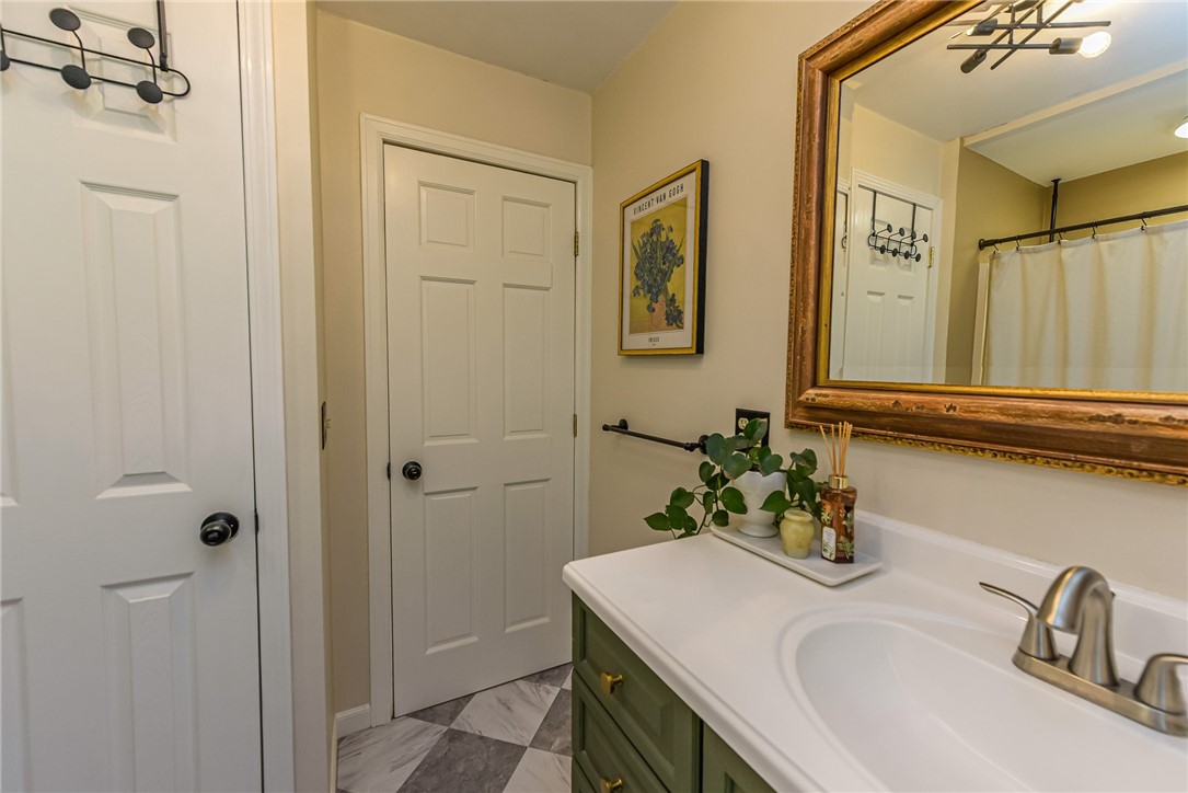 107 Parkside Avenue Rochester, NY 14609 - Photo 24 of 37