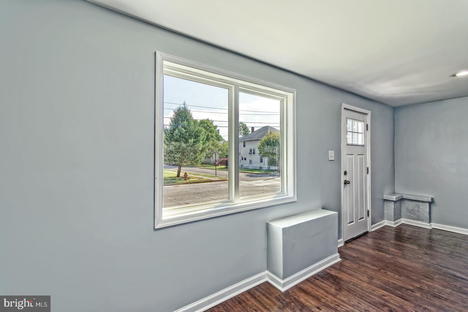 249 Broadway Carneys Point, NJ 08069 - Photo 4 of 28 Gallery Image 4