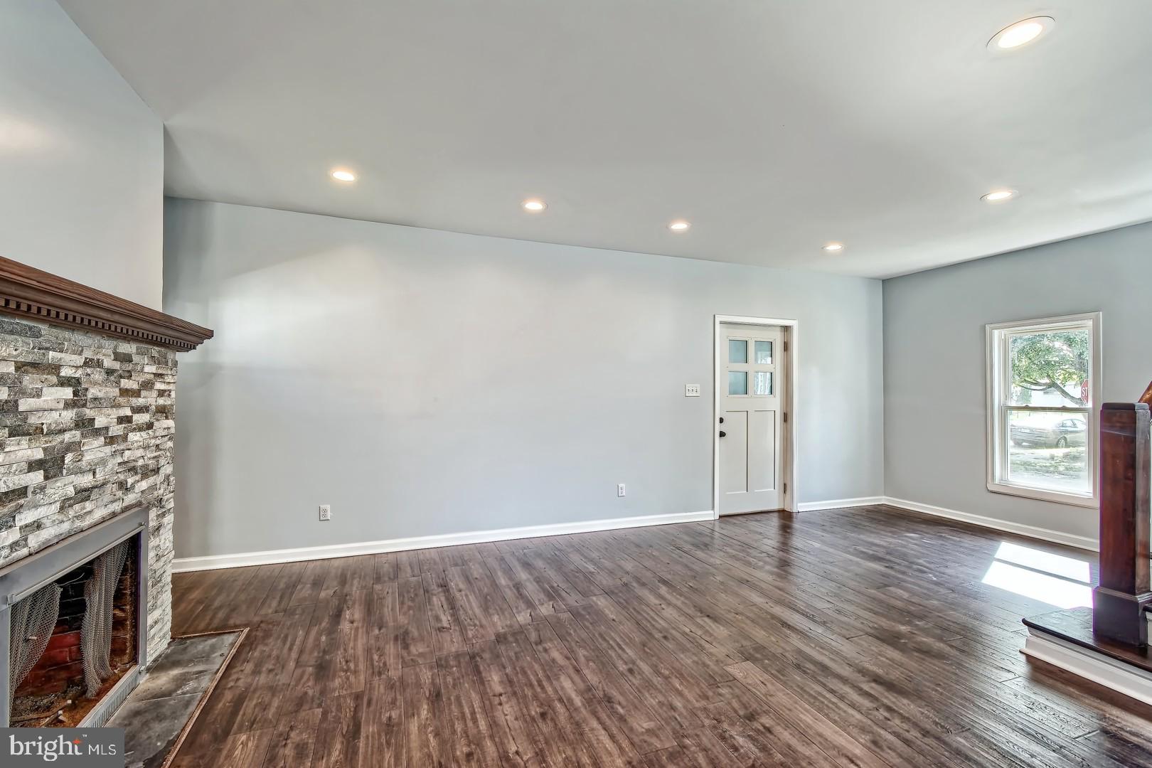 249 Broadway Carneys Point, NJ 08069 - Photo 6 of 28 Gallery Image 6