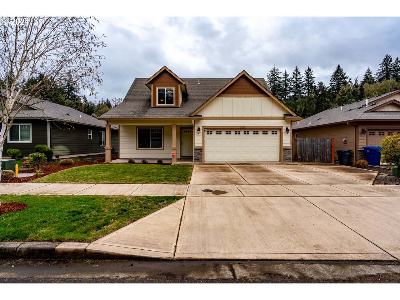 2512 Equestrian Loop South