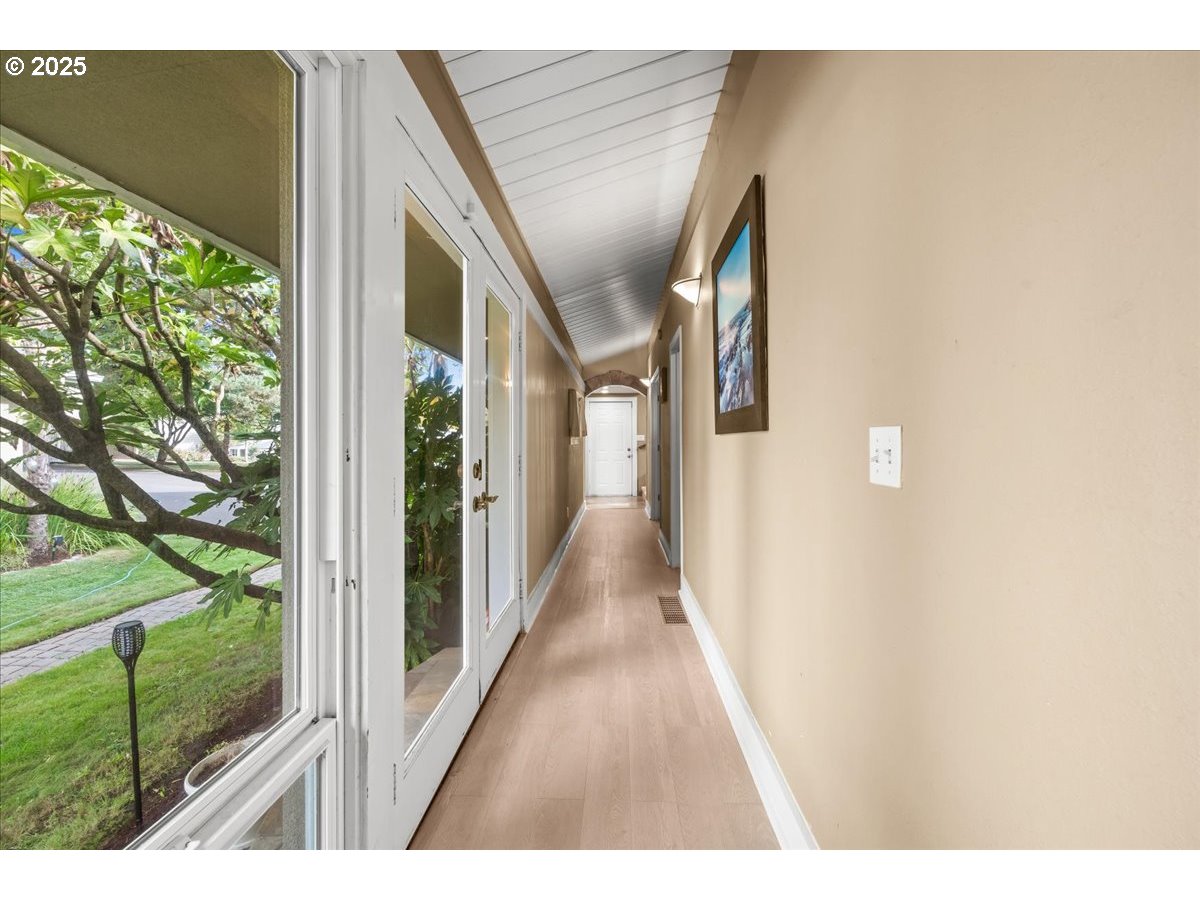14925 Southwest 133rd Avenue Portland, OR 97224 - Photo 30 of 48