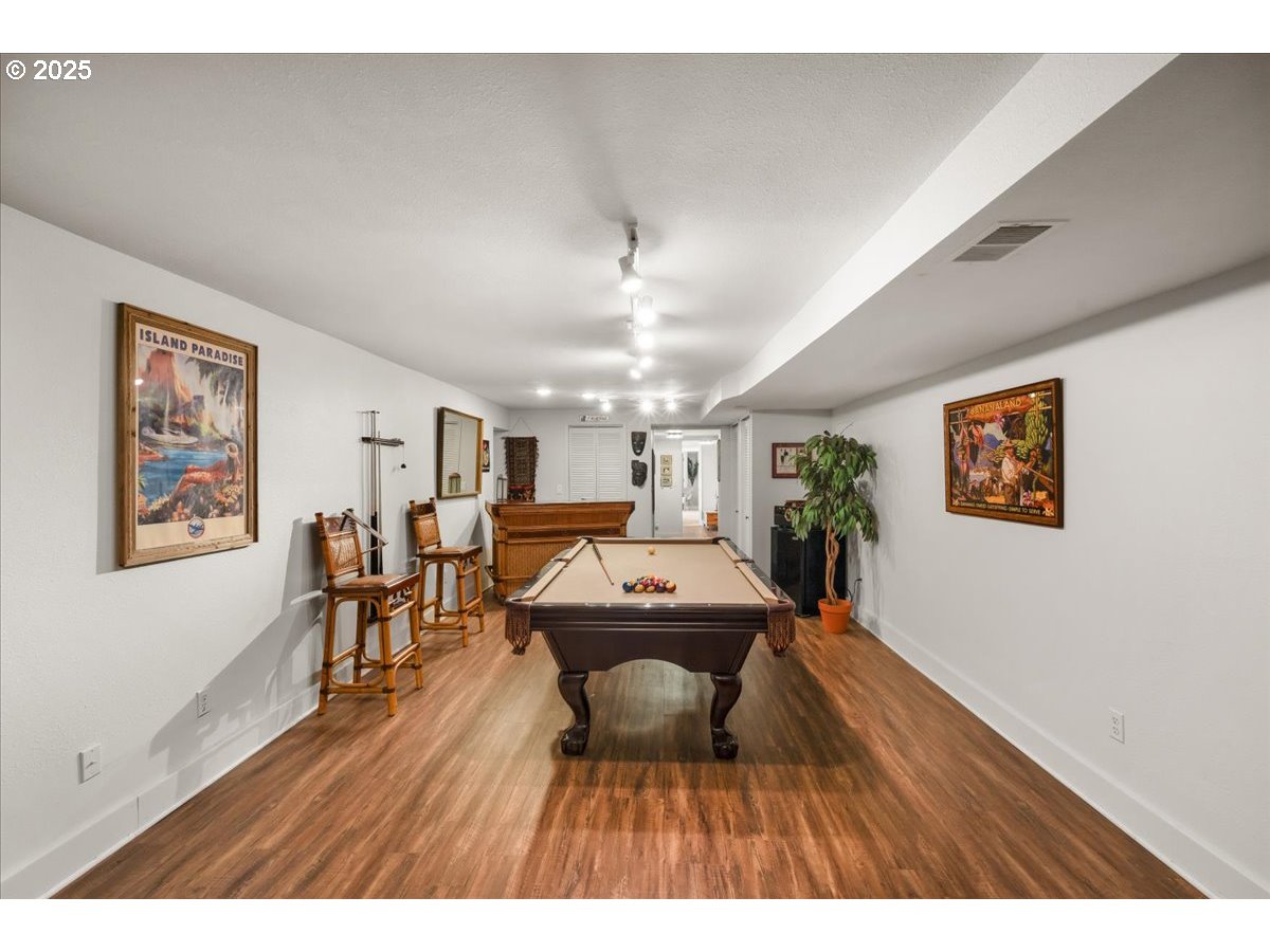 14925 Southwest 133rd Avenue Portland, OR 97224 - Photo 37 of 48
