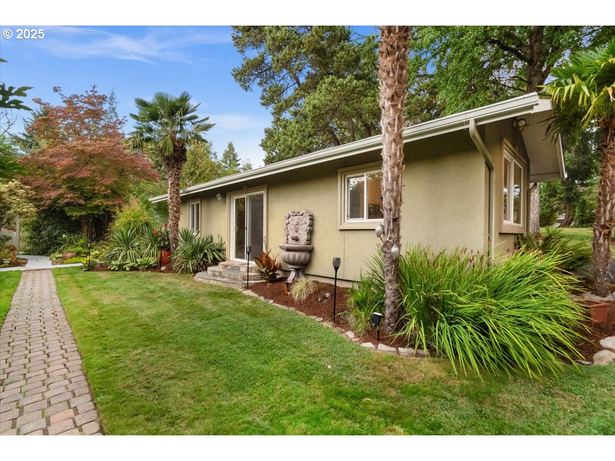 14925 Southwest 133rd Avenue Portland, OR 97224 - Photo 40 of 48