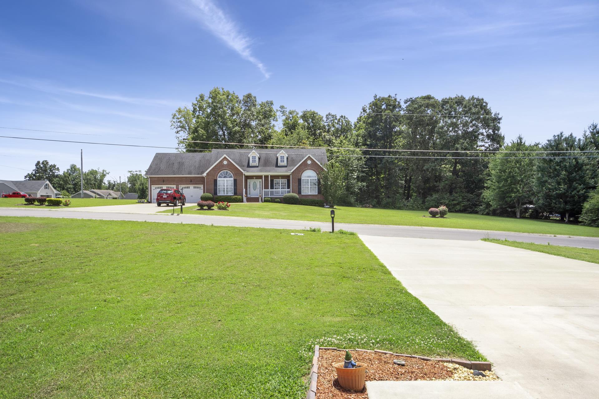 207 Gill Road White Bluff, TN 37187 - Photo 2 of 25 Gallery Image 2