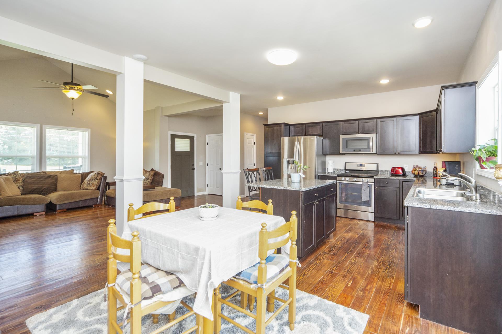 207 Gill Road White Bluff, TN 37187 - Photo 4 of 25 Gallery Image 4