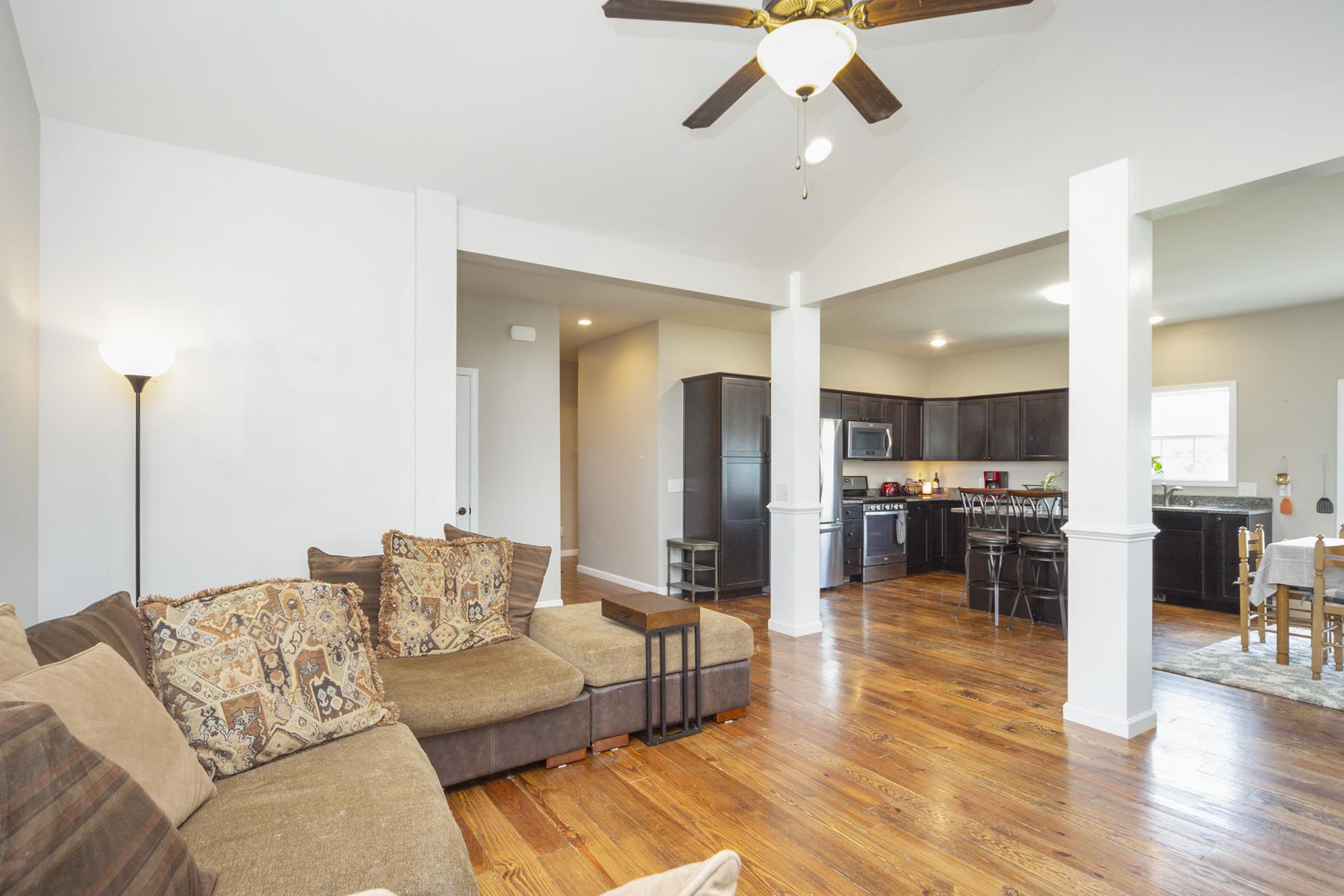 207 Gill Road White Bluff, TN 37187 - Photo 9 of 25 Gallery Image 9