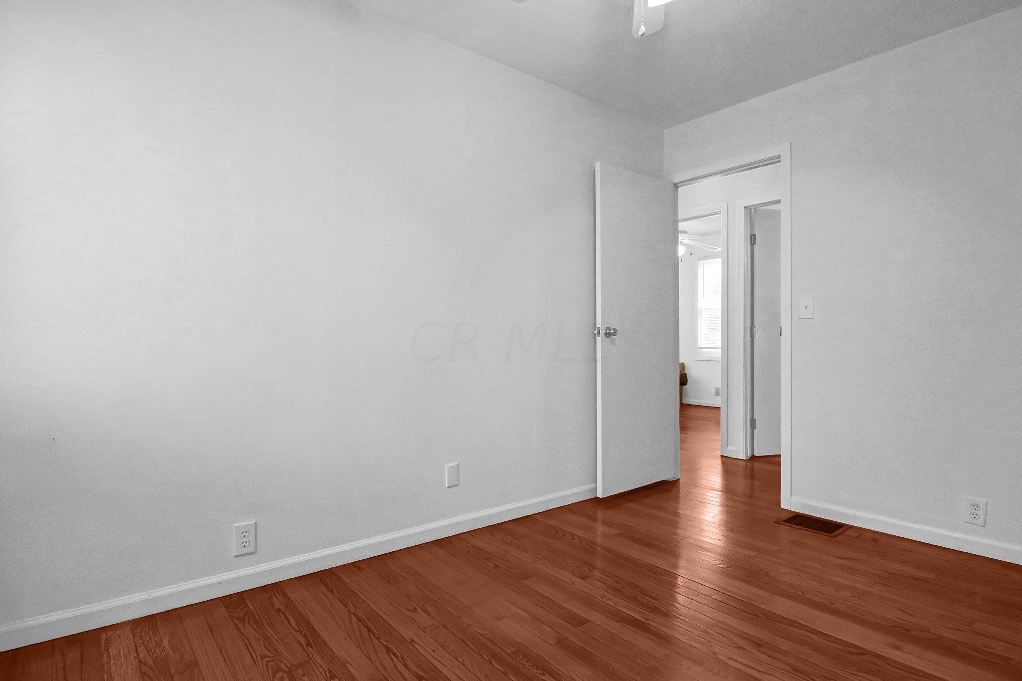 3494 Maize Road Columbus, OH 43224 - Photo 12 of 28 11-web-or-mls-3494-maize-rd