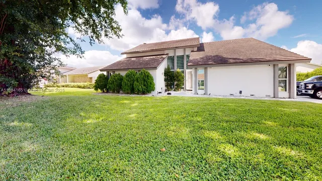 $7,900 | 1055 Northwest 99th Avenue, Plantation, FL 33322