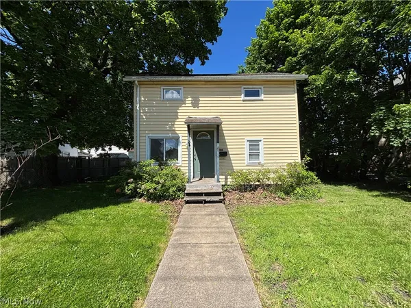 $80,000 | 416 North Cedar Avenue, Niles, OH 44446
