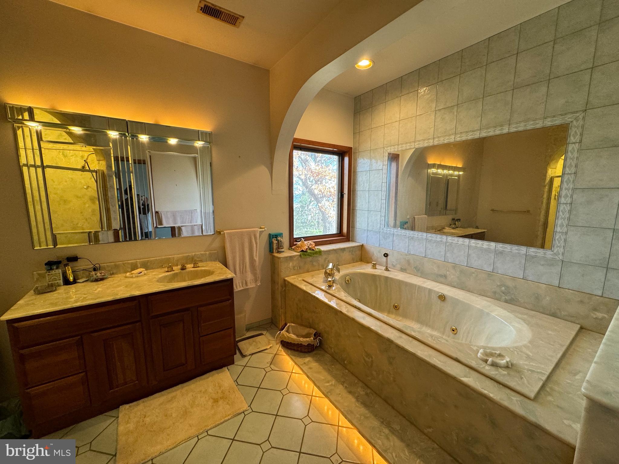 4831 Idlewilde Road Shady Side, MD 20764 - Photo 11 of 27 Primary Bath