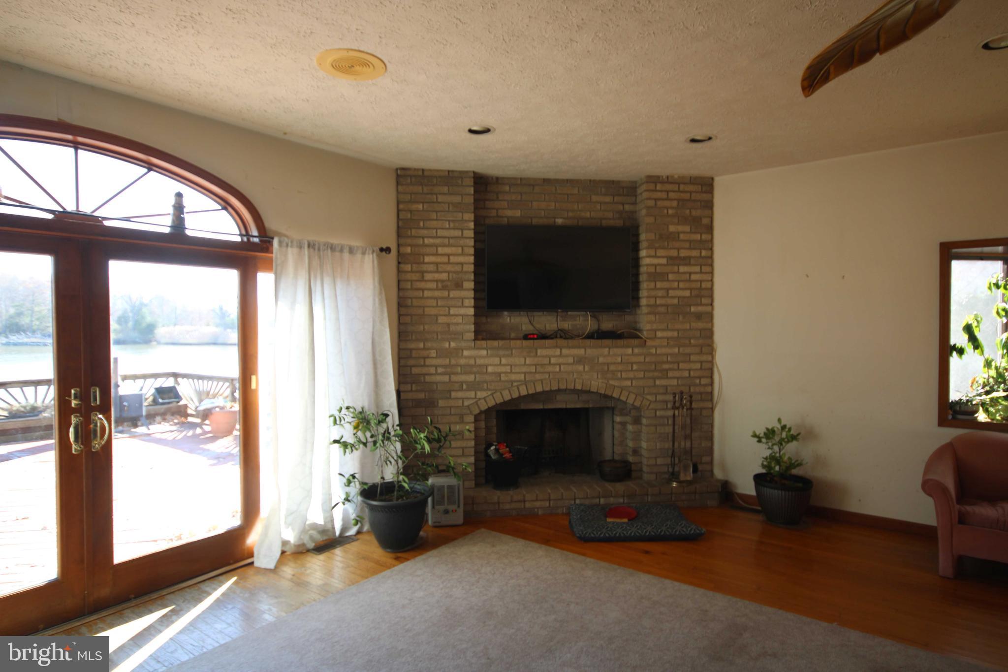 4831 Idlewilde Road Shady Side, MD 20764 - Photo 24 of 27 Living Room -3