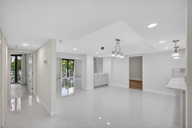 $825,000 | 176 Helios Drive, Unit 209, Jupiter, FL 33477