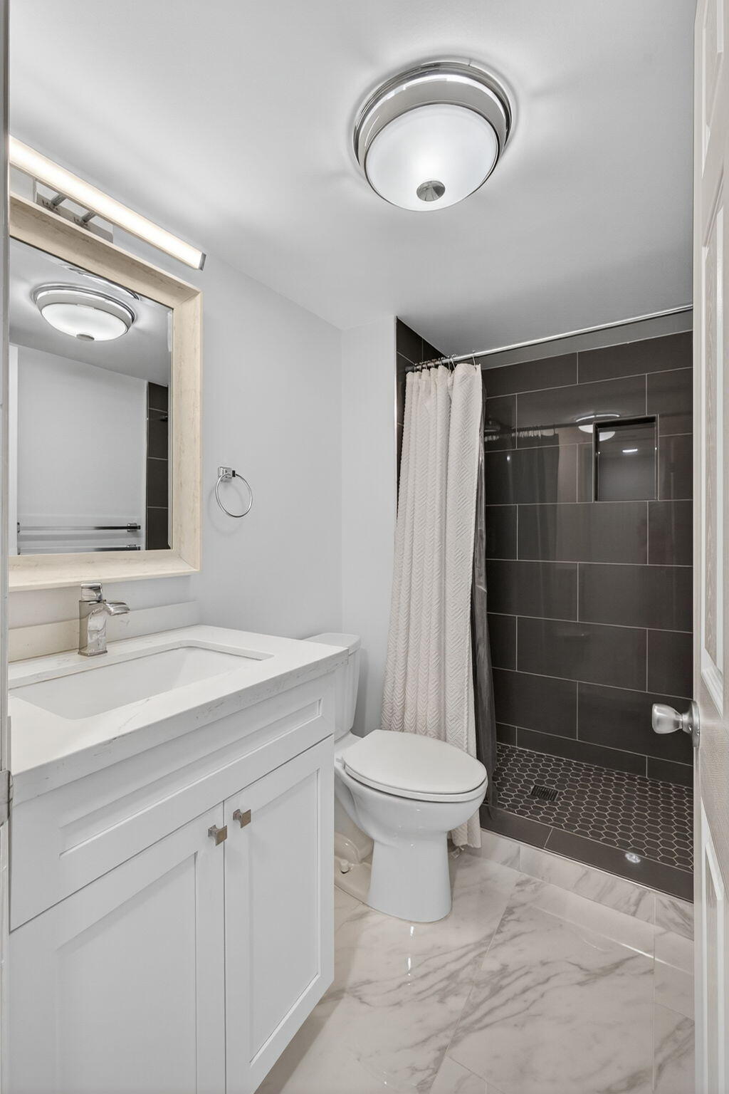 176 Helios Drive, Unit 209 Jupiter, FL 33477 - Photo 30 of 62 40-web-or-mls-5D1A0459