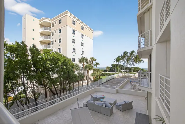 $825,000 | 176 Helios Drive, Unit 209, Jupiter, FL 33477