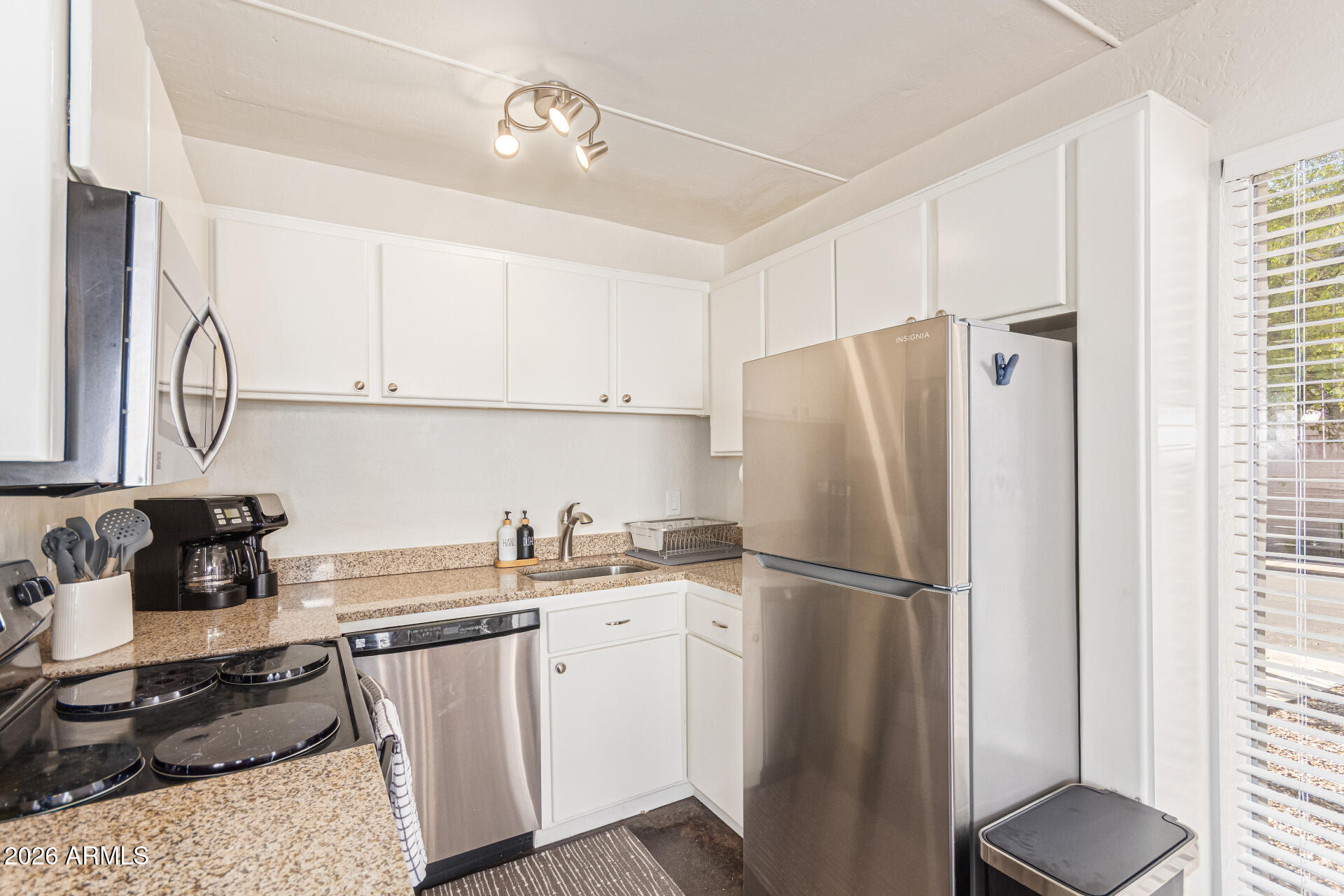 1002 East Osborn Road, Unit B Phoenix, AZ 85014 - Photo 11 of 25 13-Osborn