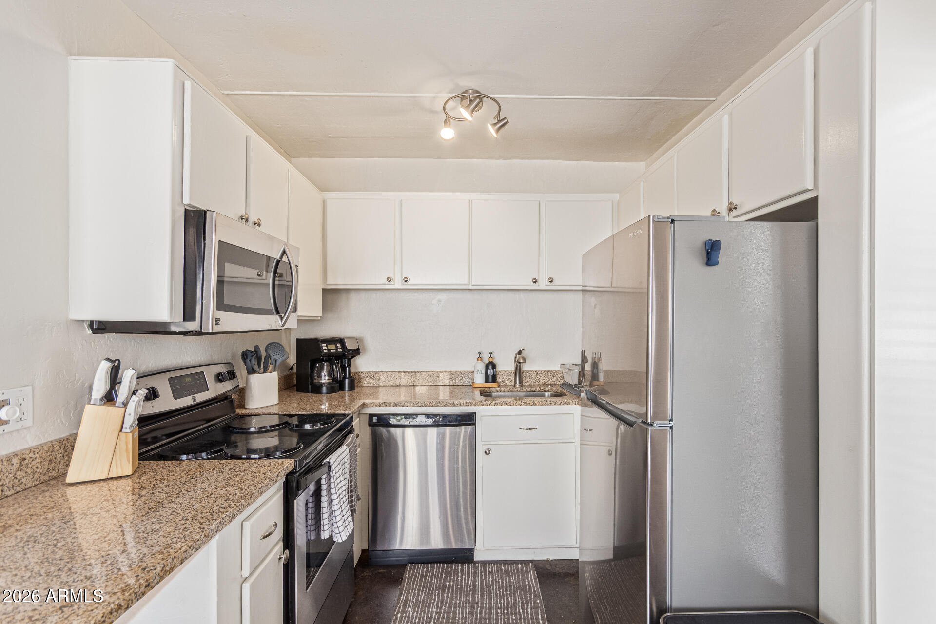 1002 East Osborn Road, Unit B Phoenix, AZ 85014 - Photo 12 of 25 14-Osborn