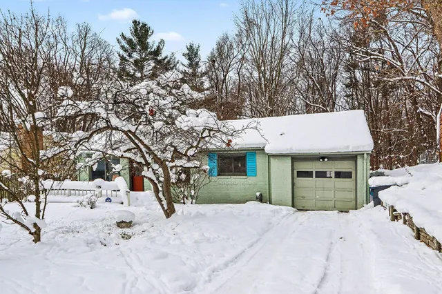 $270,000 | 2314 Frederick Avenue, Kalamazoo, MI 49008