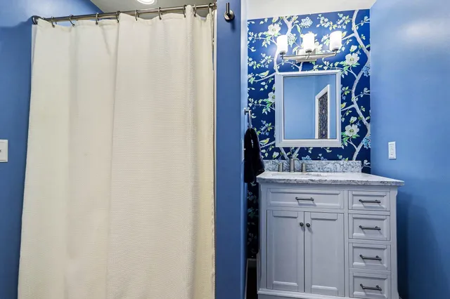 $270,000 | 2314 Frederick Avenue, Kalamazoo, MI 49008