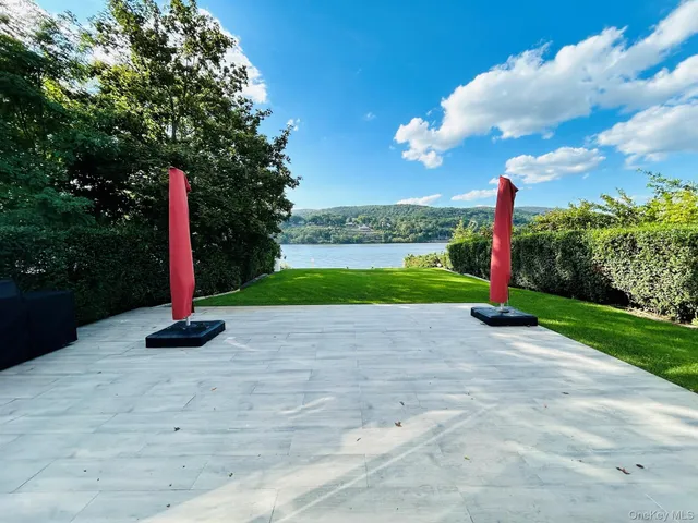 a night view of a park