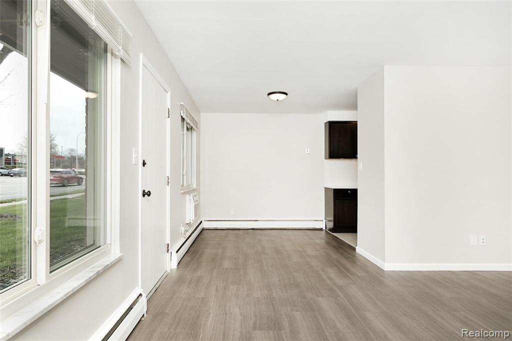 3350 Greenfield Road, Unit 17 Royal Oak, MI 48073 - Photo 3 of 19