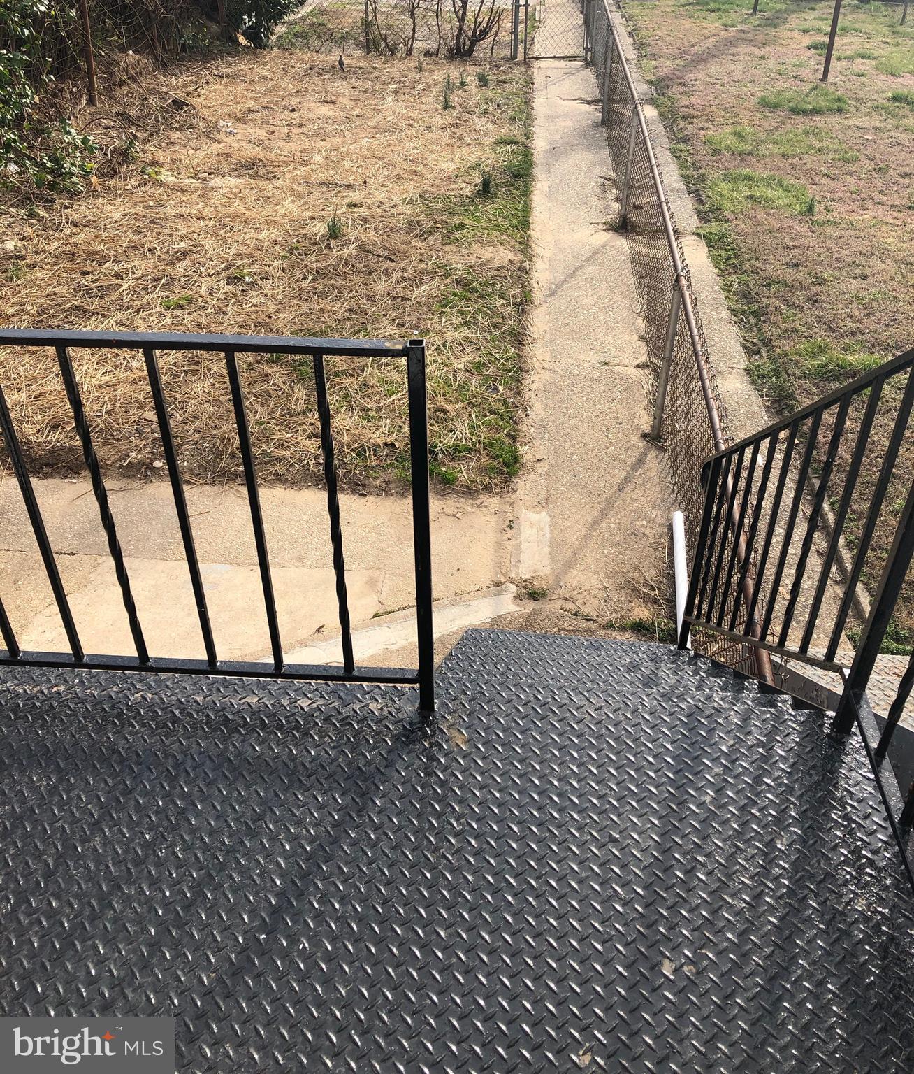 317 West Arundel Road Baltimore, MD 21225 - Photo 21 of 25 Backyard