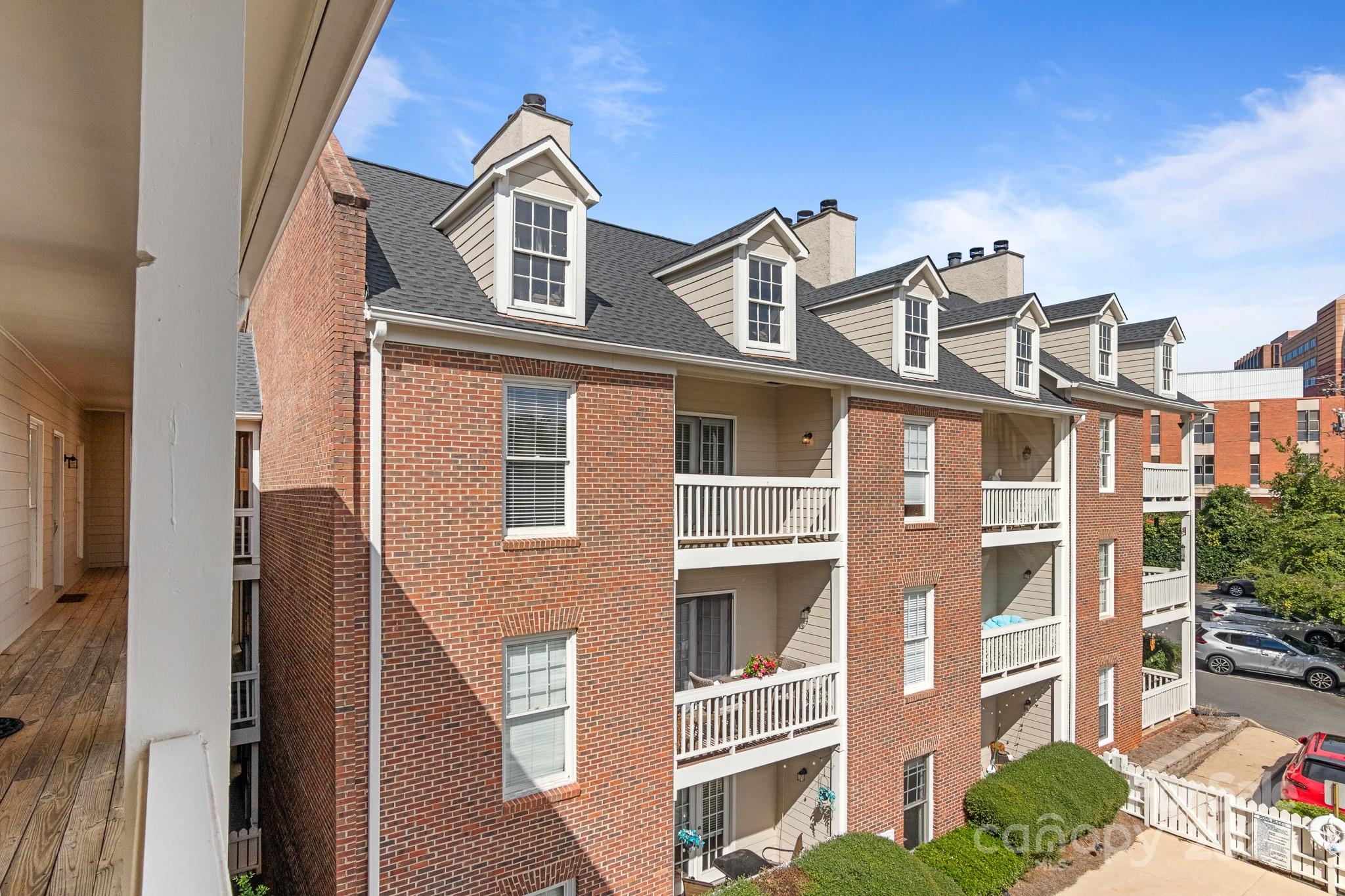 301 Queens Road, Unit 306 Charlotte, NC 28204 - Photo 1 of 27 Gallery Image 1
