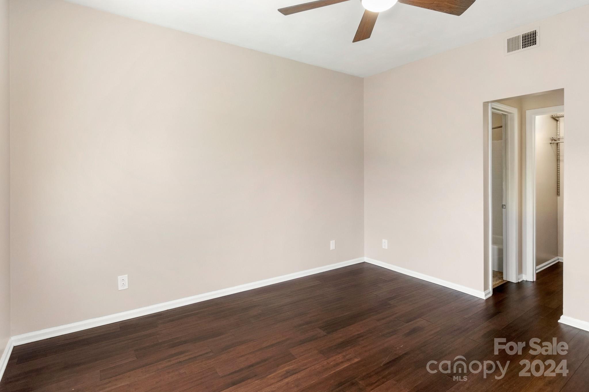 301 Queens Road, Unit 306 Charlotte, NC 28204 - Photo 18 of 27 Gallery Image 18
