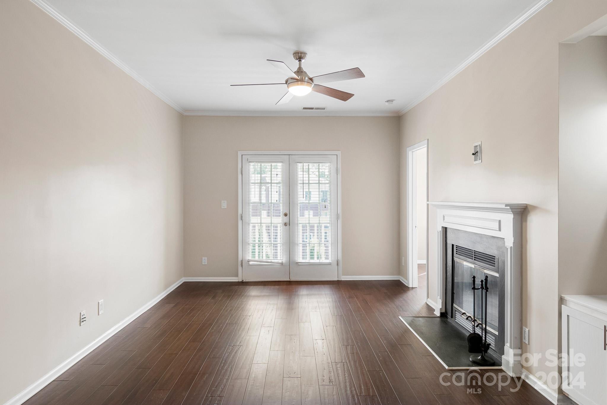 301 Queens Road, Unit 306 Charlotte, NC 28204 - Photo 7 of 27 Gallery Image 7