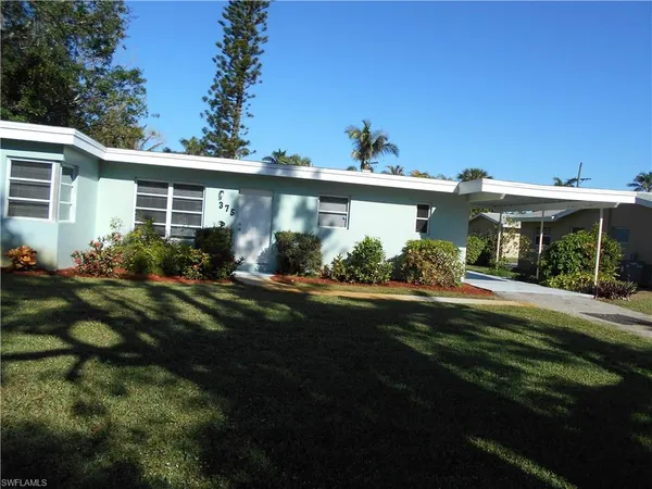 $3,000 | 375 4th Avenue North, Naples, FL 34102