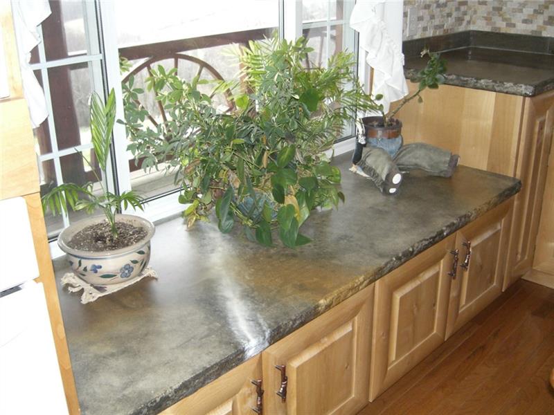 268 Chestnut Ridge Road Washington, PA 15301 - Photo 6 of 24 Beautiful AMISH made eat in kitchen with lots and lots of cabinetry. The counter tops are hand made by the Amish. Quality