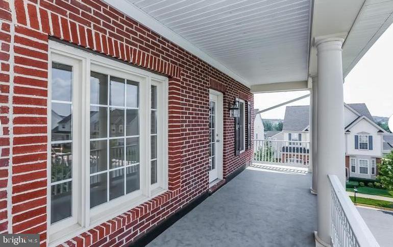 16367 Rusty Rudder Drive Woodbridge, VA 22191 - Photo 6 of 21 Gallery Image 6