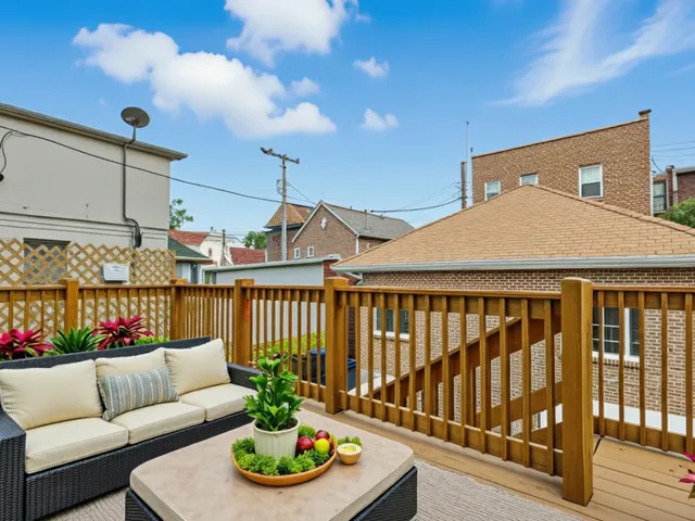 $599,999 | 2426 South Bell Avenue, Chicago, IL 60608