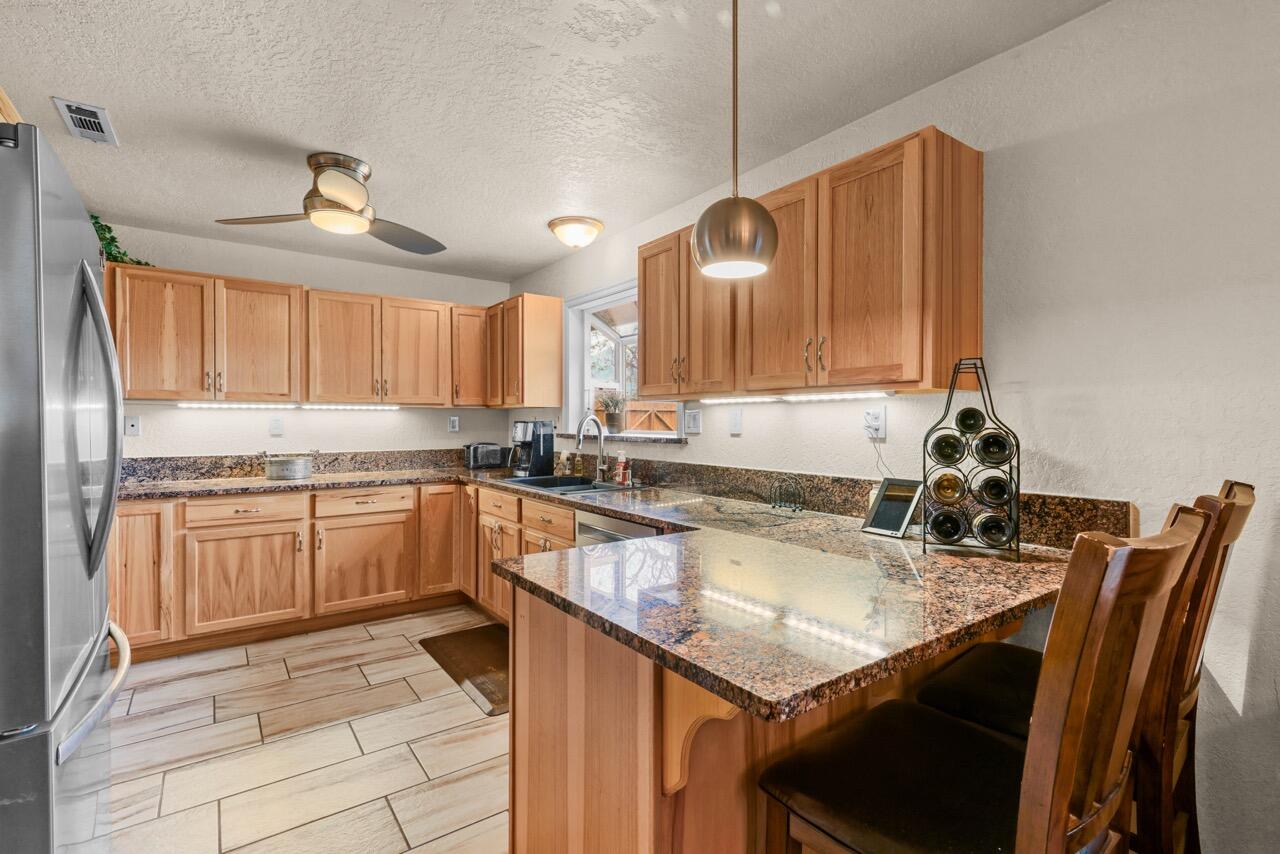 149 Queens Branch Road Rogue River, OR 97537 - Photo 12 of 48 EP1A6548 Large