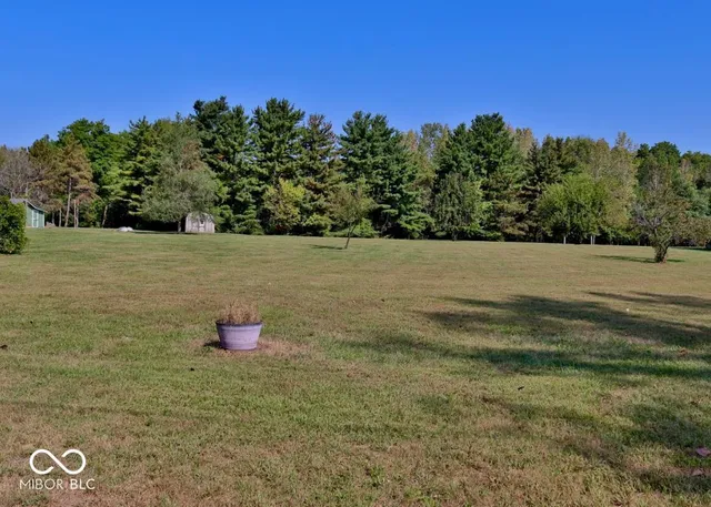 $575,000 | 7246 West Fall Creek Drive, Pendleton, IN 46064