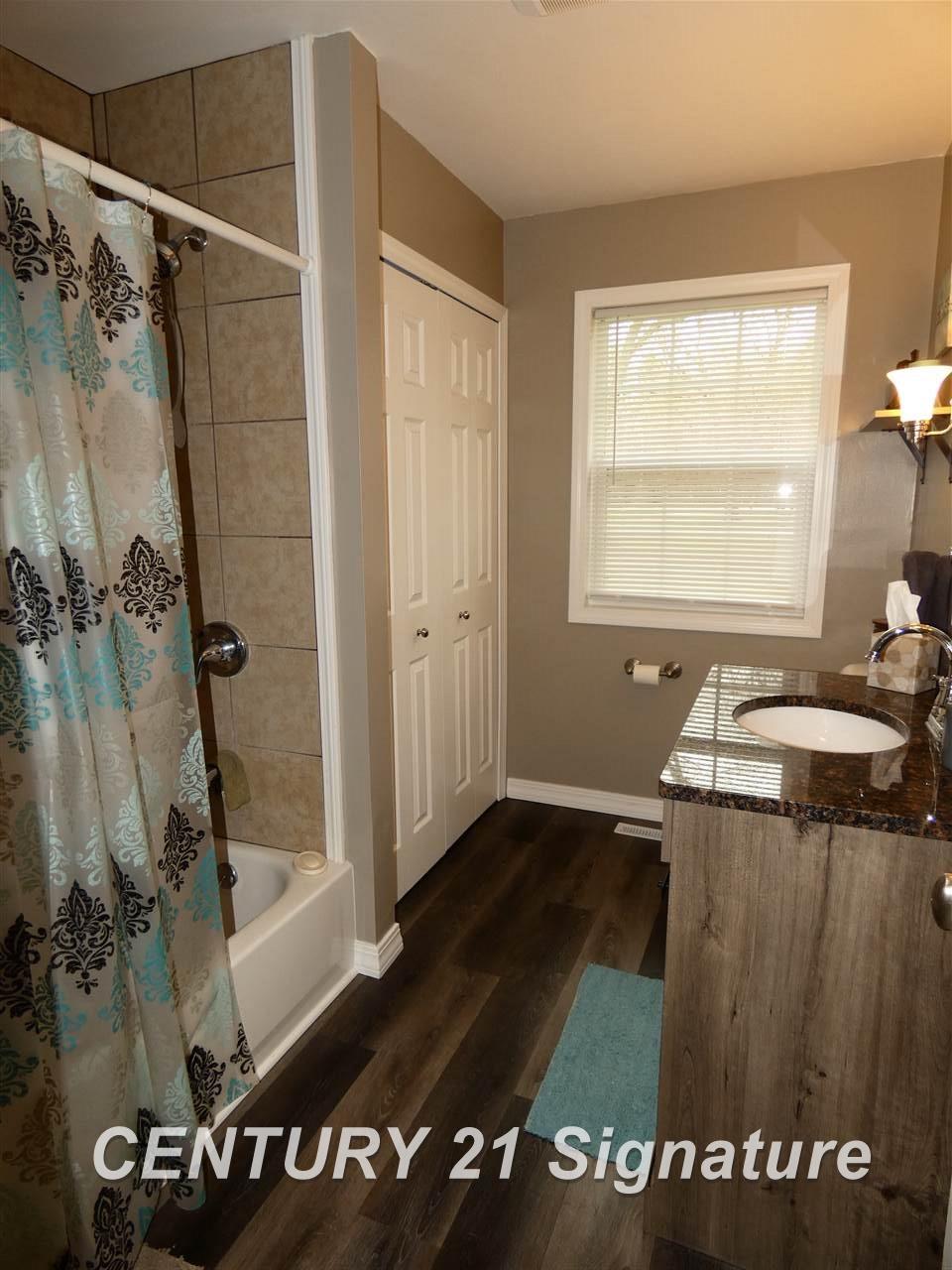 12232 West Mount Morris Road Flushing, MI 48433 - Photo 15 of 27