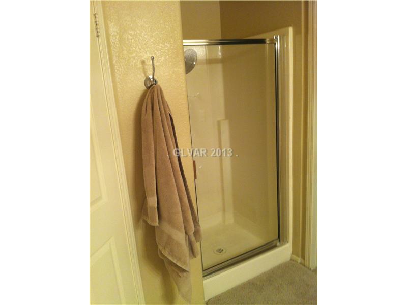 10550 West Alexander Road, Unit 1168 Las Vegas, NV 89129 - Photo 16 of 18 Master Bath/Spa.