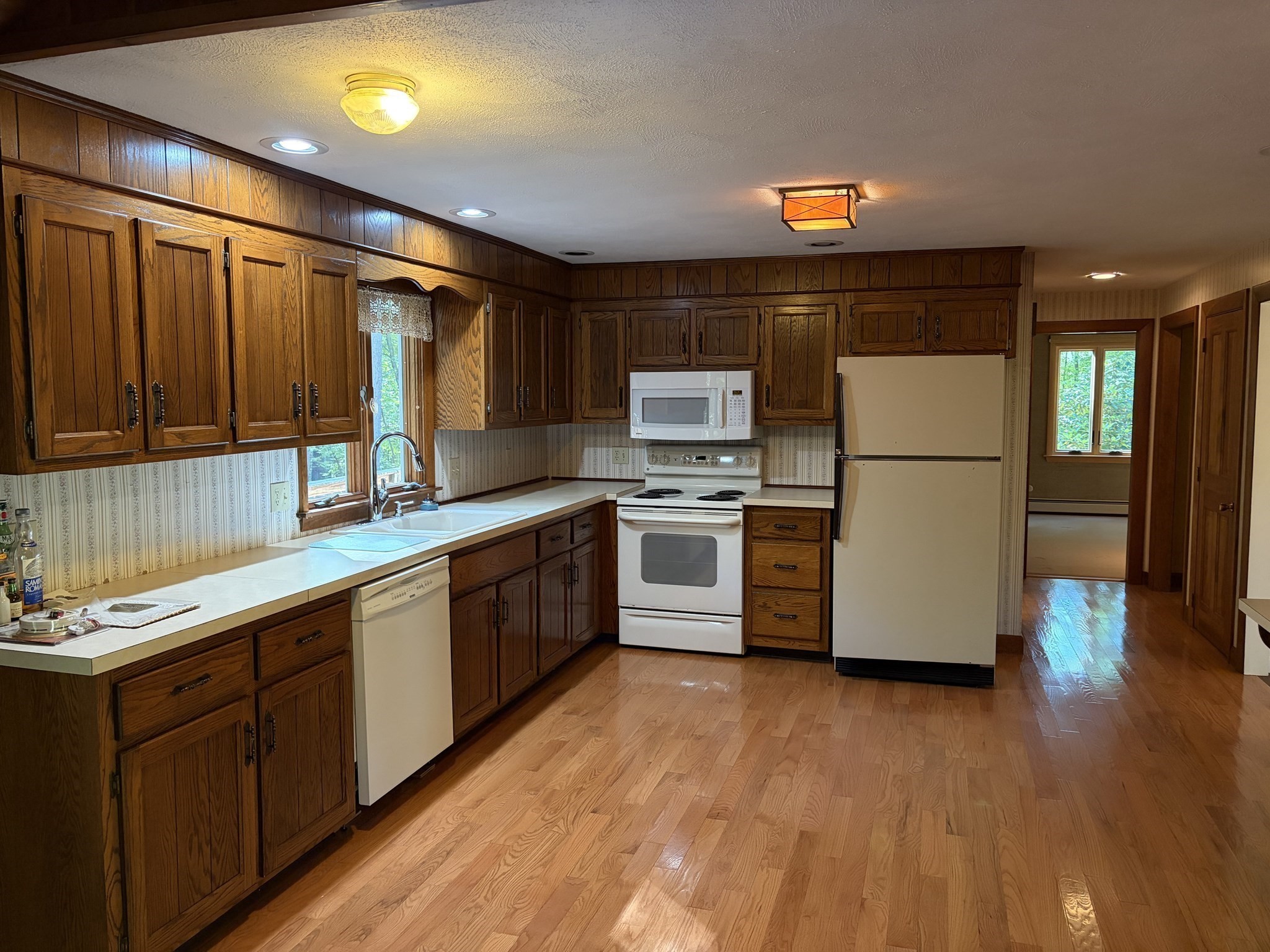 23 Forest Street Upton, MA 01568 - Photo 11 of 38 Gallery Image 11