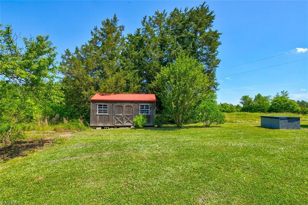 6914 Riverside Road Seagrove, NC 27341 - Photo 28 of 32