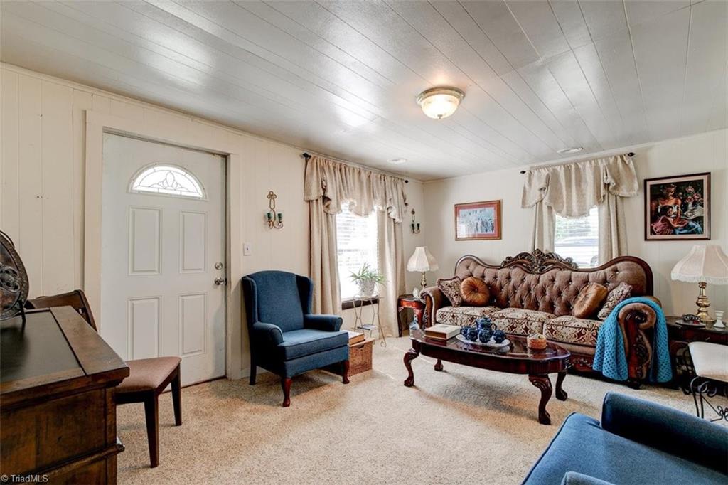 6914 Riverside Road Seagrove, NC 27341 - Photo 9 of 32
