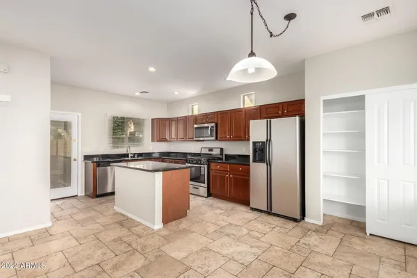 $2,300 | 9130 West Cypress Street, Phoenix, AZ 85037