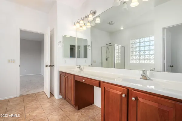 $2,300 | 9130 West Cypress Street, Phoenix, AZ 85037